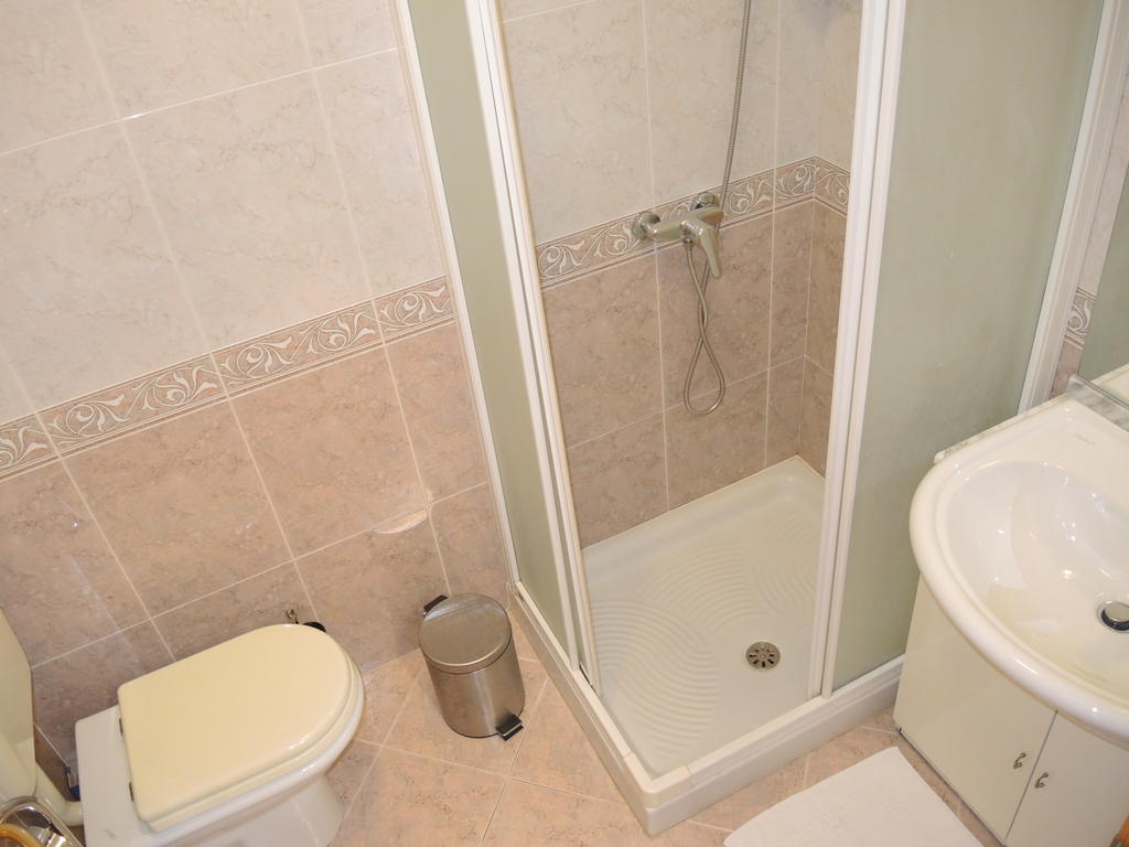 Apartments And Rooms Orazem Zoro ポルトローシュ 部屋 写真